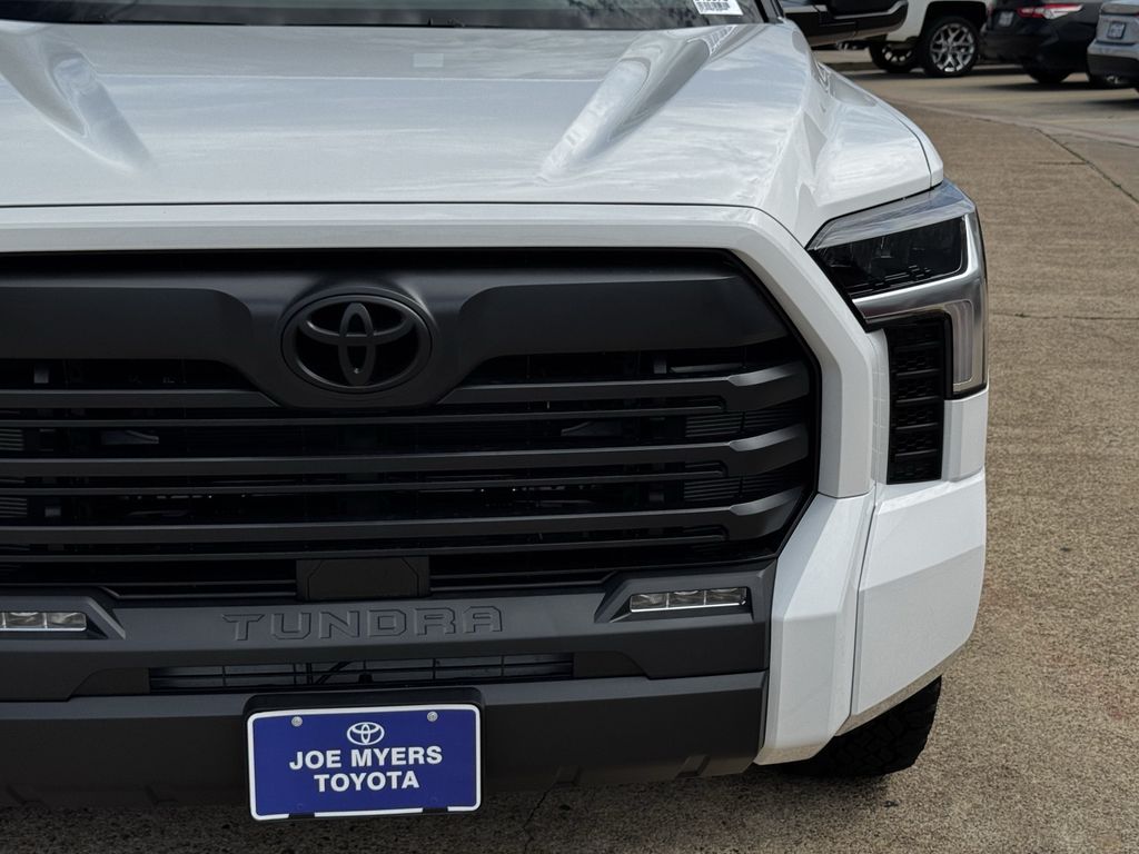New 2026 Ice Cap Toyota SR5 image 4