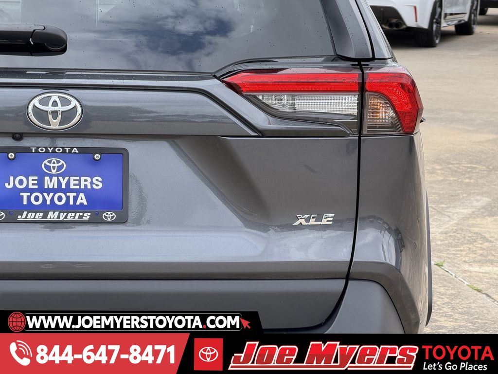 Used 2025 Magnetic Gray Metallic Toyota XLE image 9