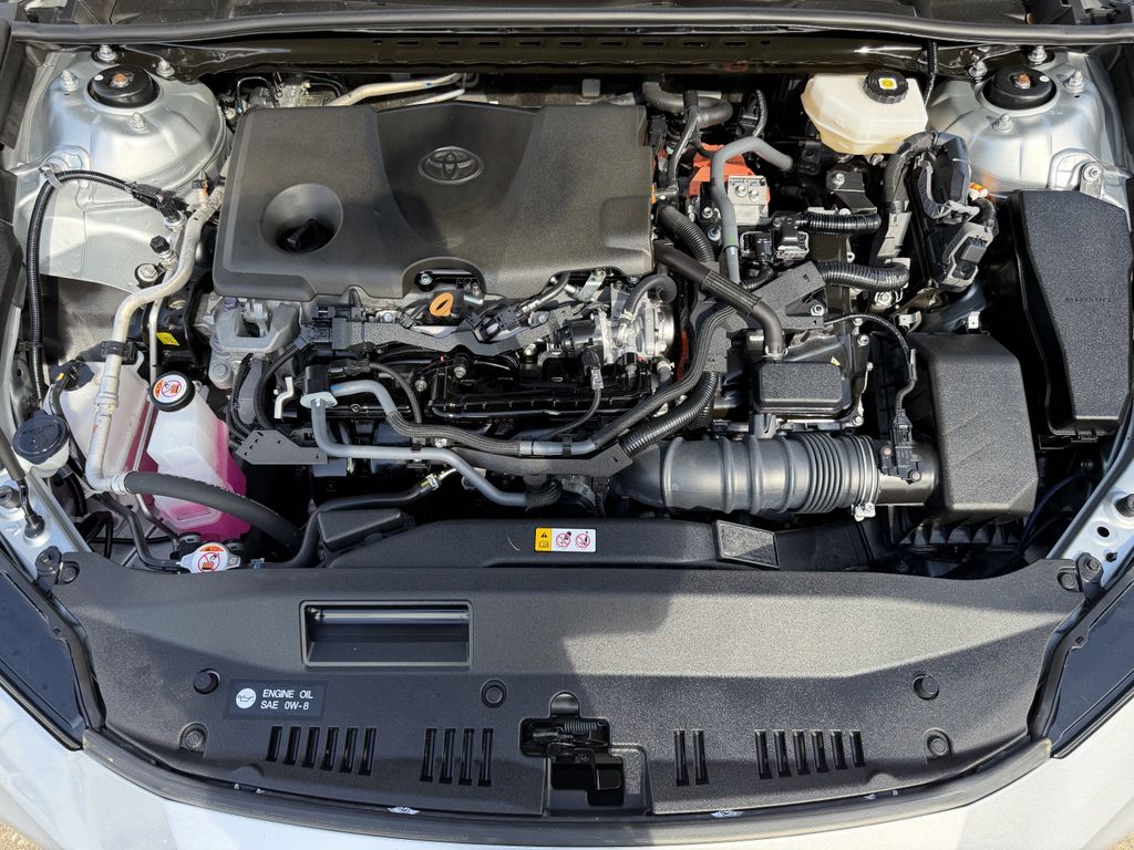 2025 Toyota Camry LE - Photo 30