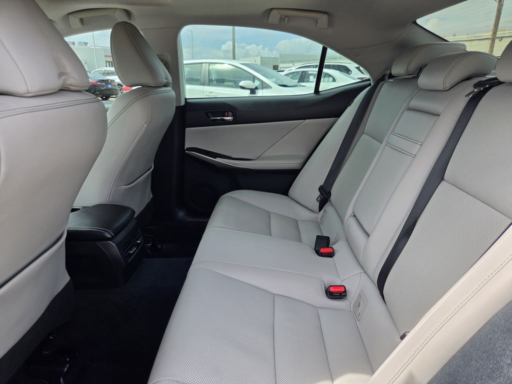 Used 2016 Obsidian Lexus 200t image 29
