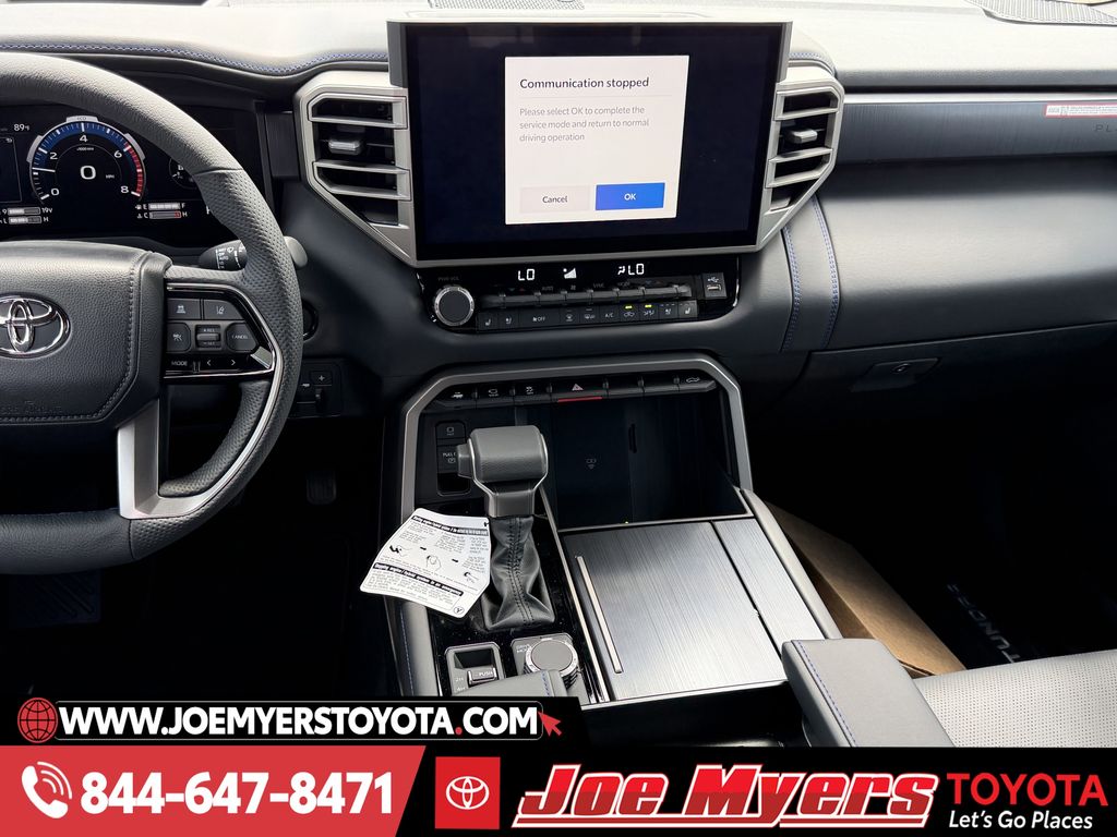 New 2026 Wind Chill Pearl Toyota Platinum image 15