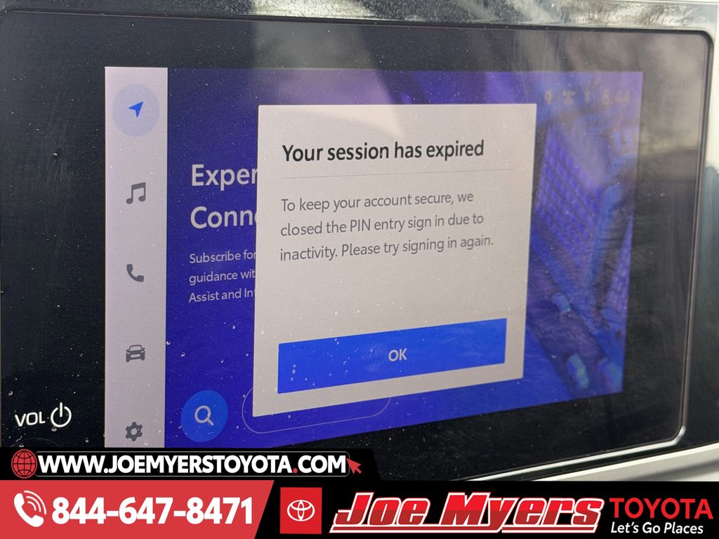 Used 2025 Ice Cap Toyota LE image 18