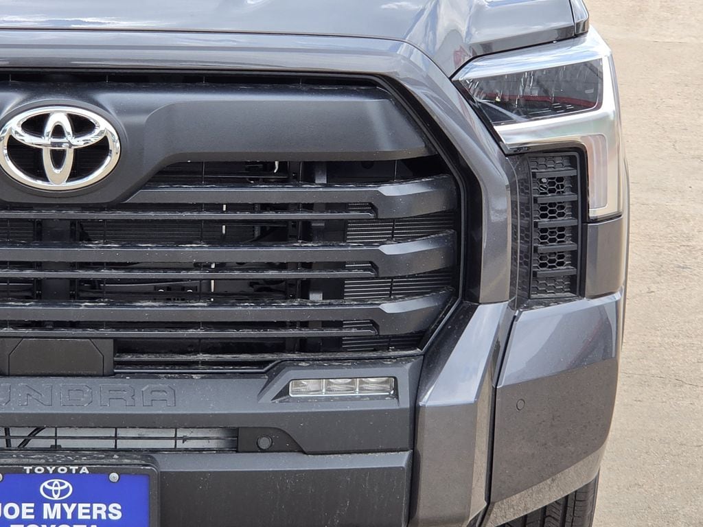 New 2026 Magnetic Gray Meta Toyota SR5 image 4