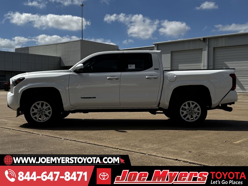 New 2026 Ice Cap Toyota SR5 image 6