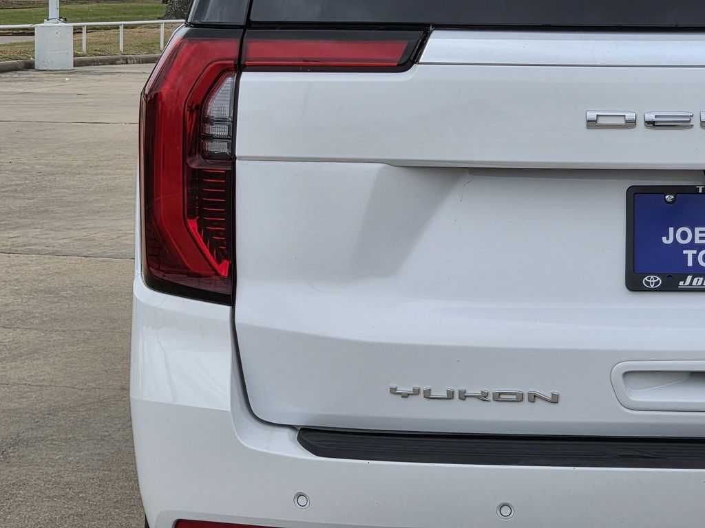 Used 2025 Summit White GMC Denali image 10