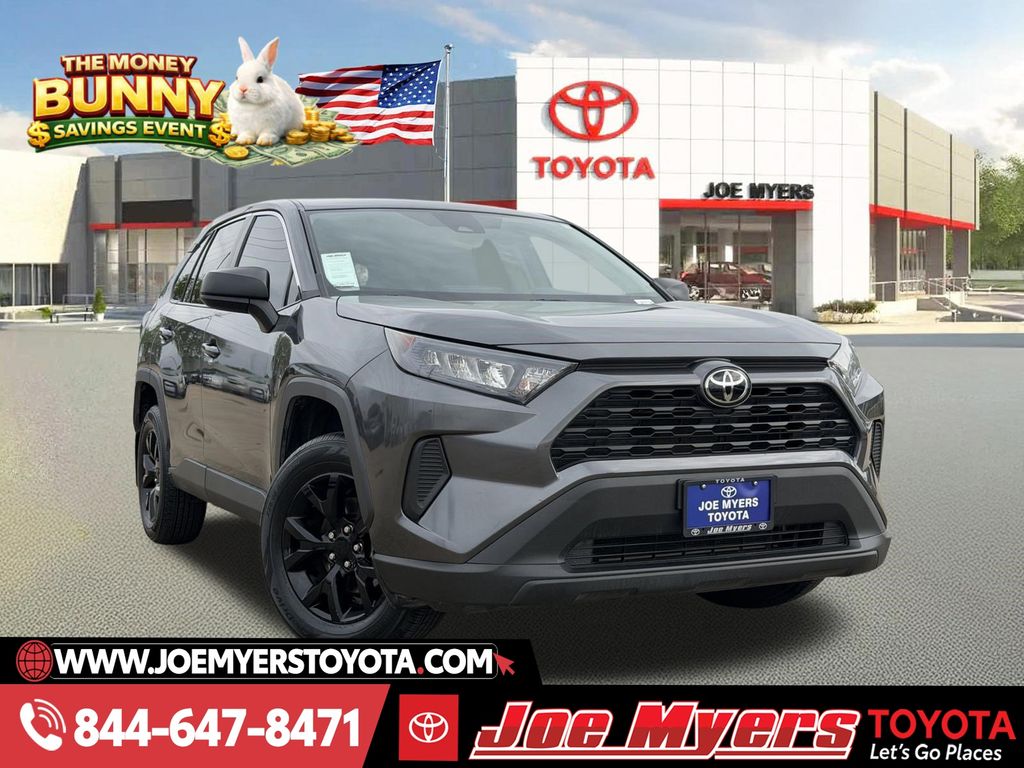 2022 Toyota RAV4 LE
