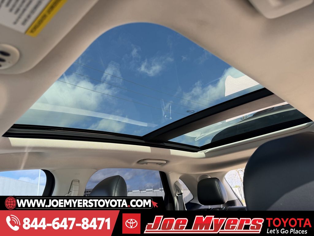 Used 2015 Guard Metallic Ford Titanium image 29