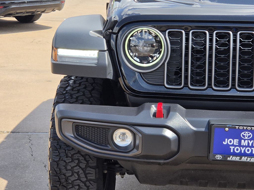 Used 2026 Black Clearcoat Jeep Rubicon image 5