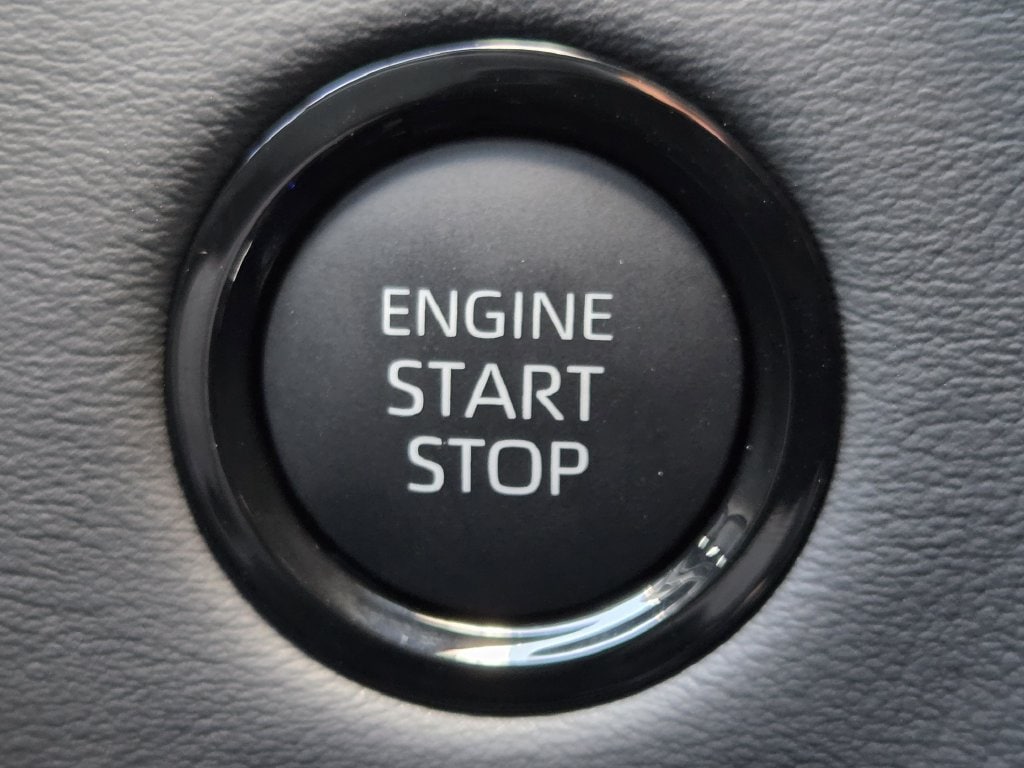 New 2026 Wind Chill Pearl Toyota Platinum image 21