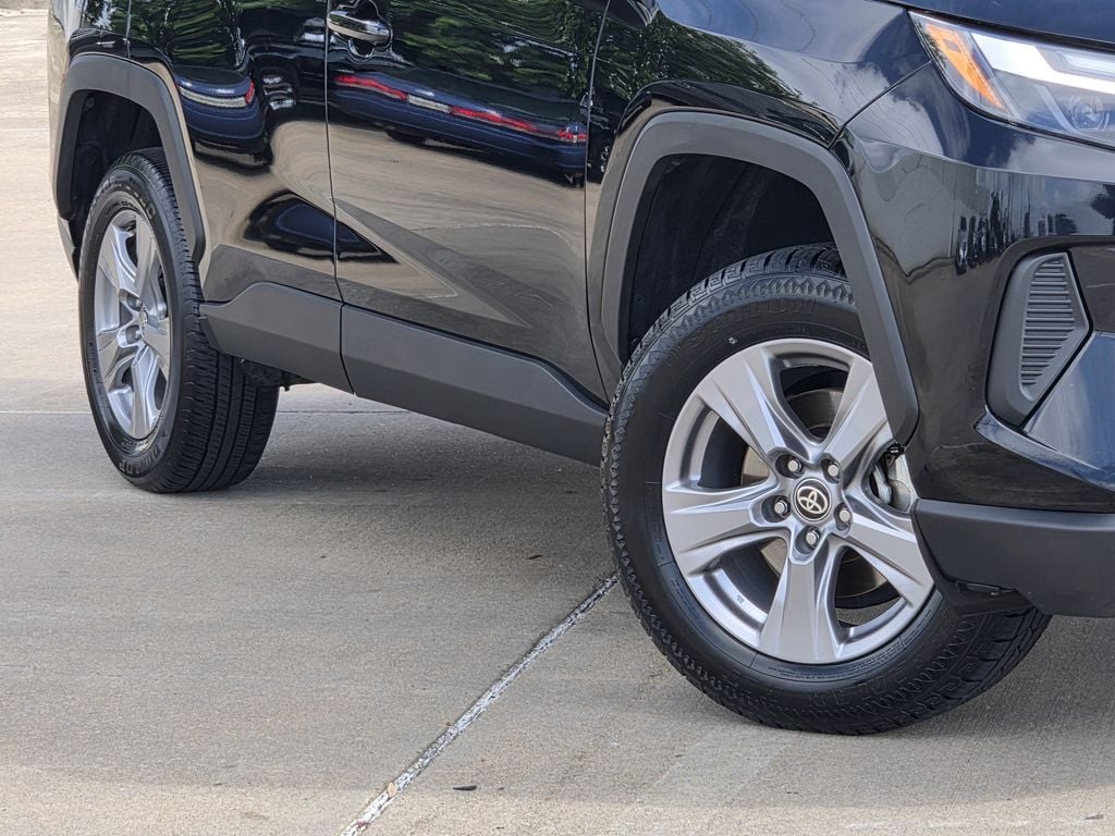 Used 2025 Midnight Black Metallic Toyota XLE image 12