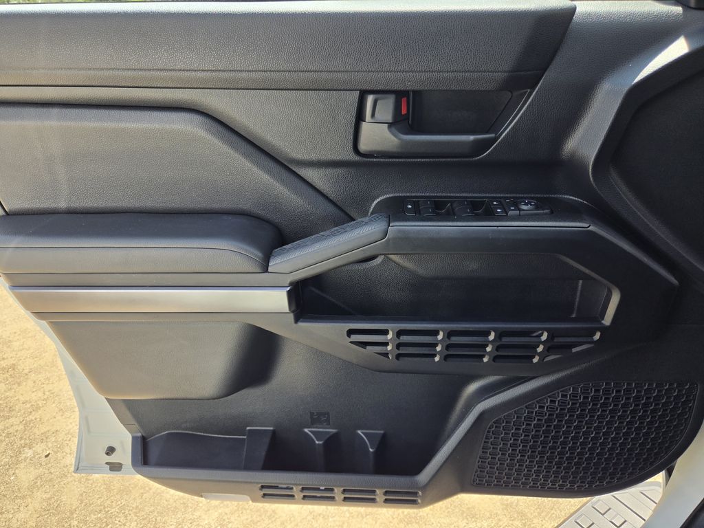 Used 2025 Ice Toyota SR5 image 25
