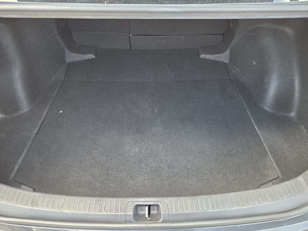 Used 2025 Underground Toyota LE image 28