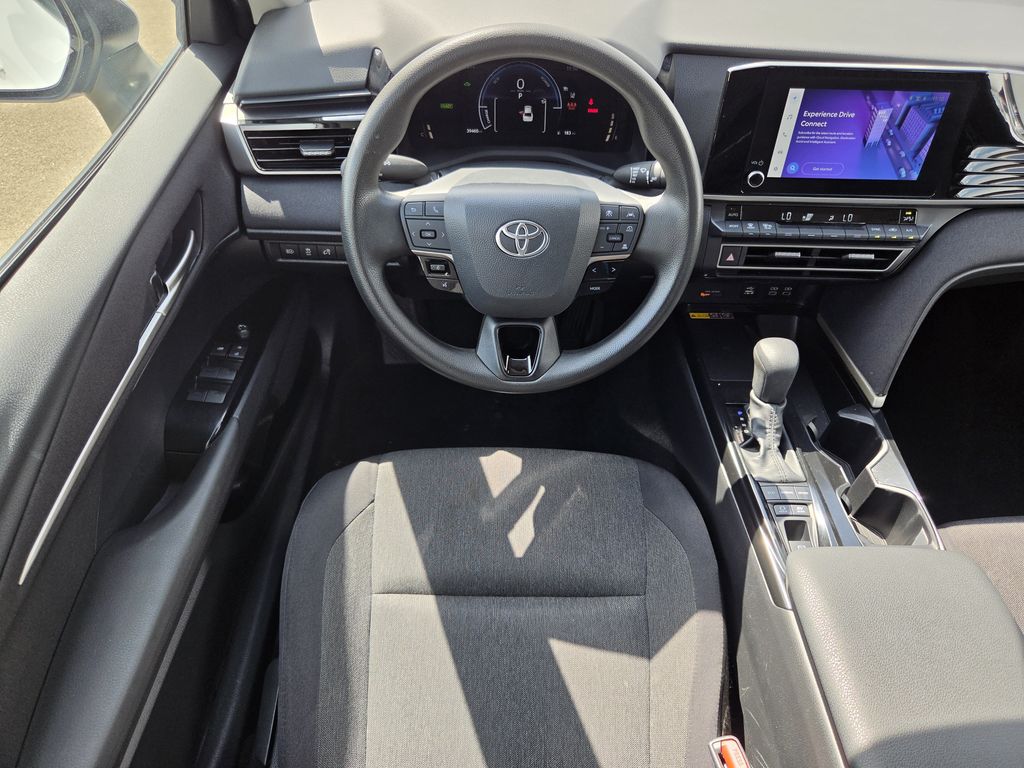 Used 2025 Ice Toyota LE image 14