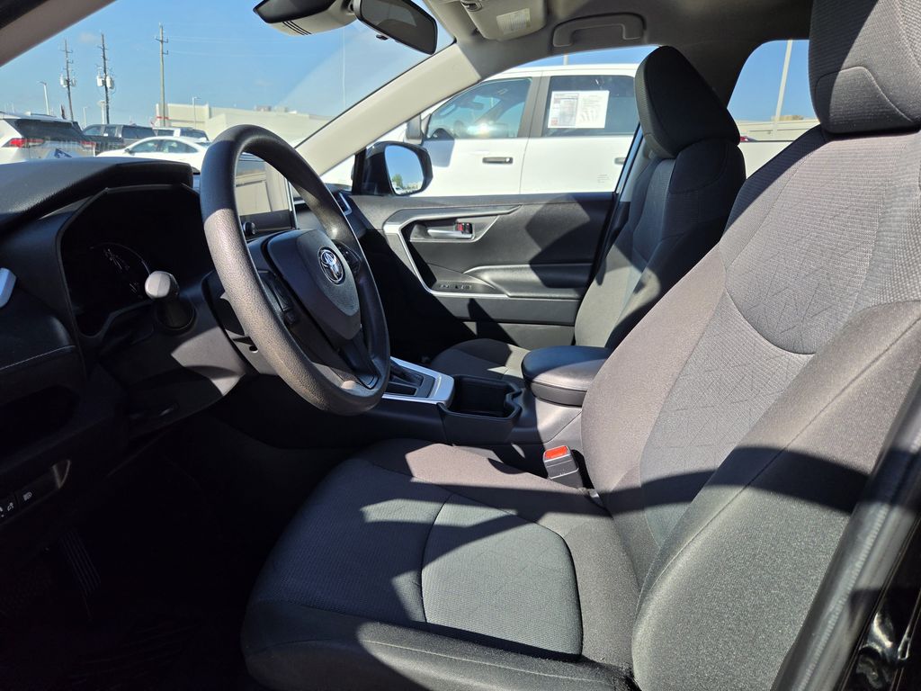 Used 2025 Midnight Black Metallic Toyota XLE image 27