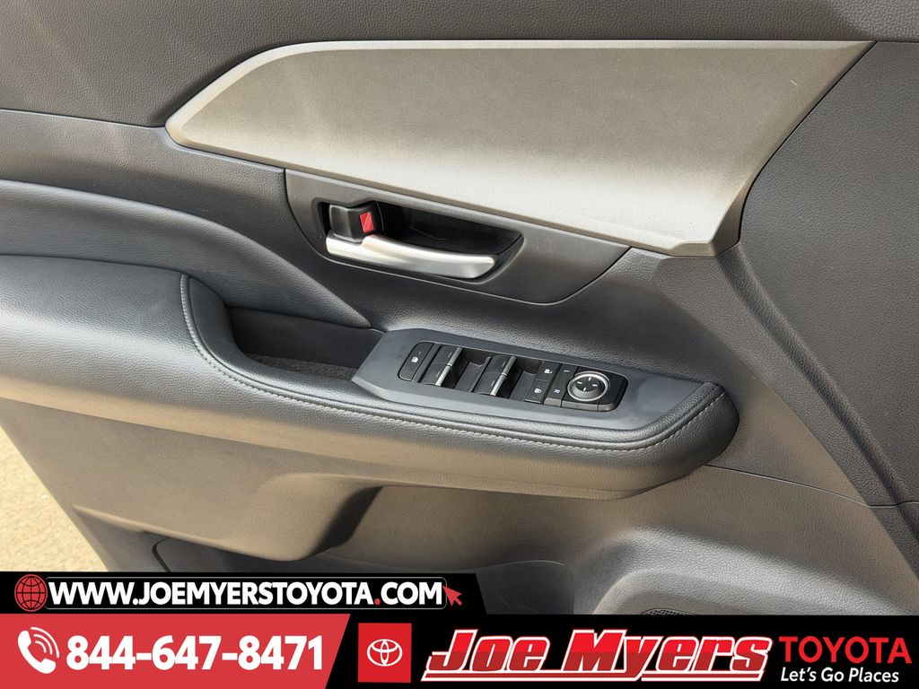 Used 2025 Storm Cloud Toyota XLE image 26