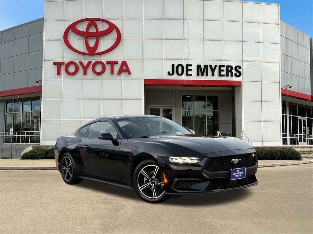 2024 Ford Mustang EcoBoost Premium photo 2