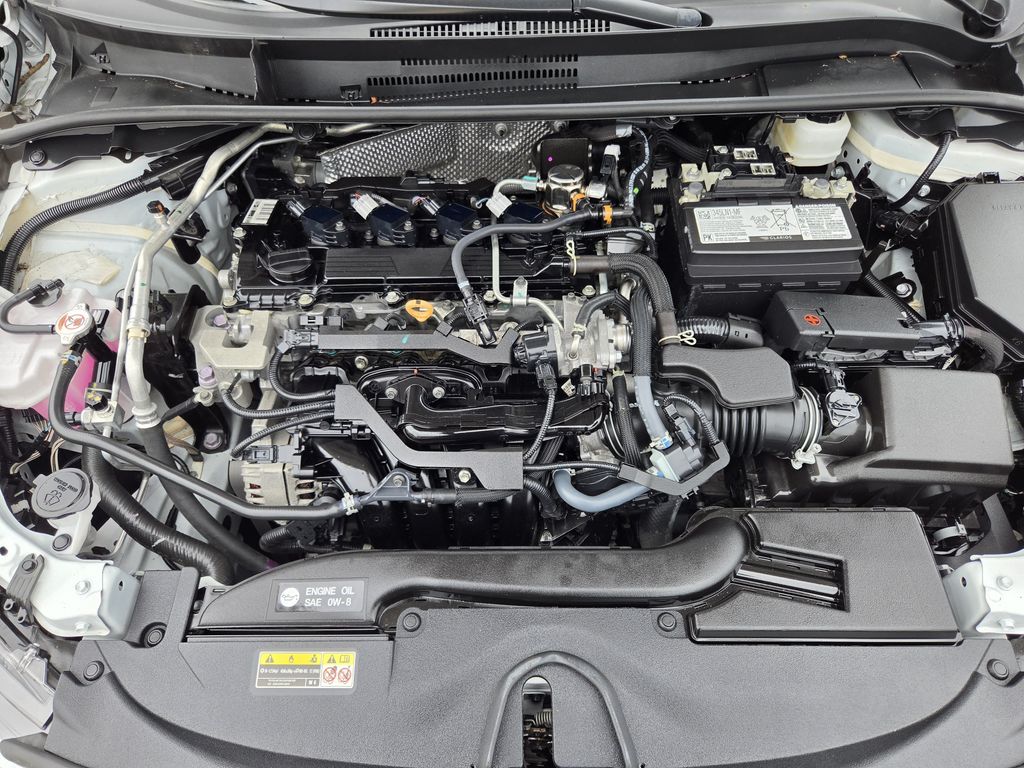 Used 2025 Ice Toyota LE image 28