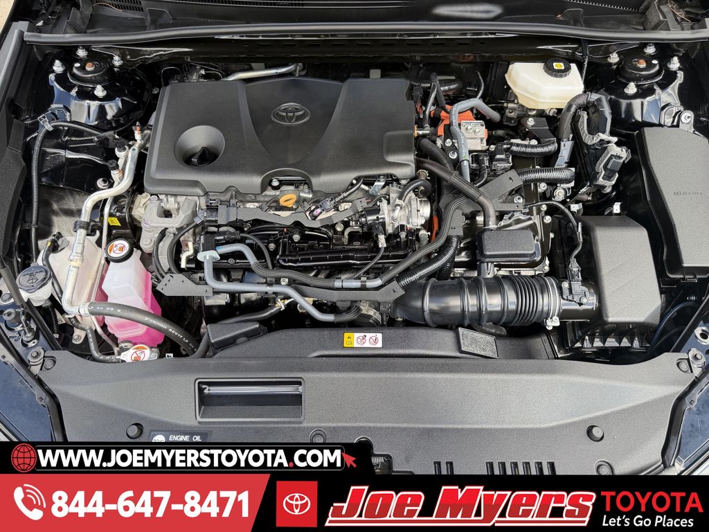 Used 2025 Midnight Black Metallic Toyota LE image 30