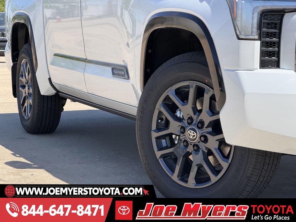 New 2026 Wind Chill Pearl Toyota Platinum image 11