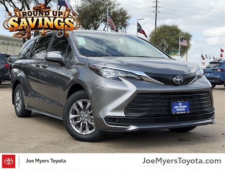 2026 Toyota Sienna LE 8 Passenger Van Passenger Van