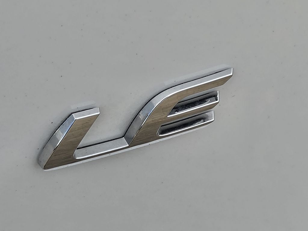 Used 2026 Ice Toyota LE image 11