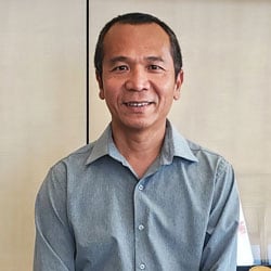 Staff member Huong Tang from ID_72ef1739bf83