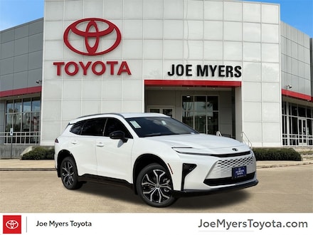 2025 Toyota Crown Signia XLE SUV 2025 Toyota Crown Signia XLE SUV