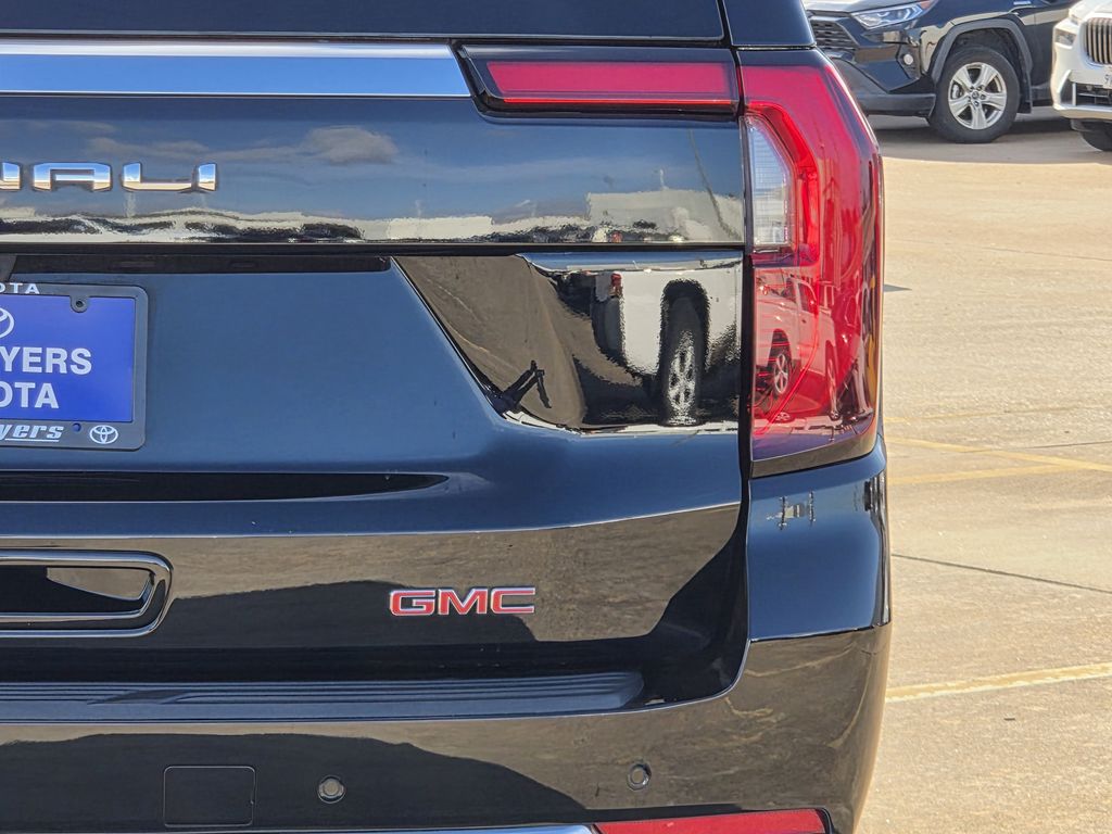 Used 2025 Onyx Black GMC Denali image 9