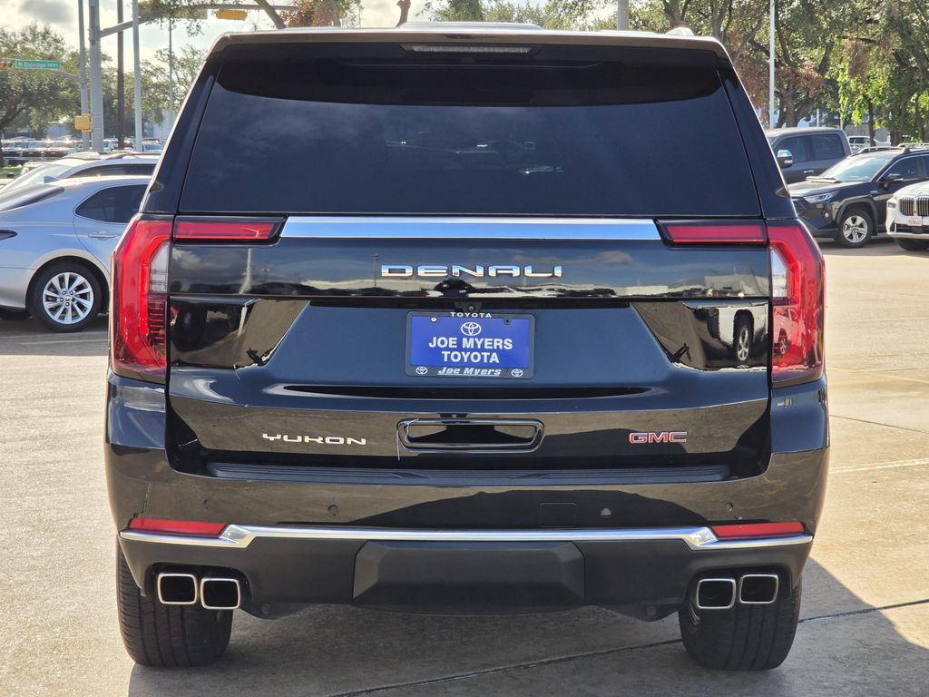 Used 2025 Onyx Black GMC Denali image 8