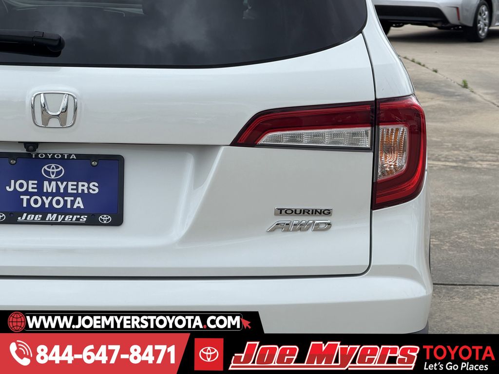 Used 2021 Platinum White Pearl Honda Touring image 9