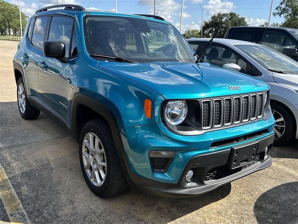 Used 2022 Jeep Renegade Latitude with VIN ZACNJDB10NPN81739 for sale in Houston, TX