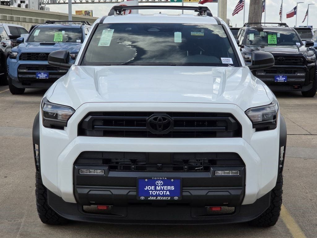 New 2026 Ice Cap Toyota SR5 image 3