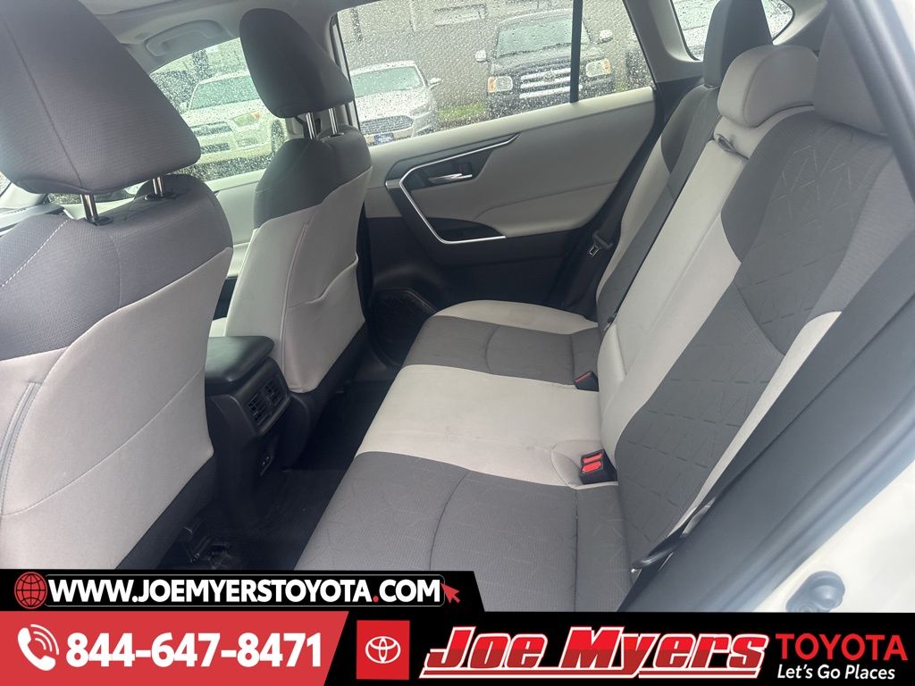 Certified Used 2025 Ice Cap Toyota XLE image 3