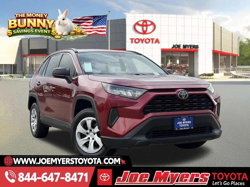 2020 Toyota RAV4 LE