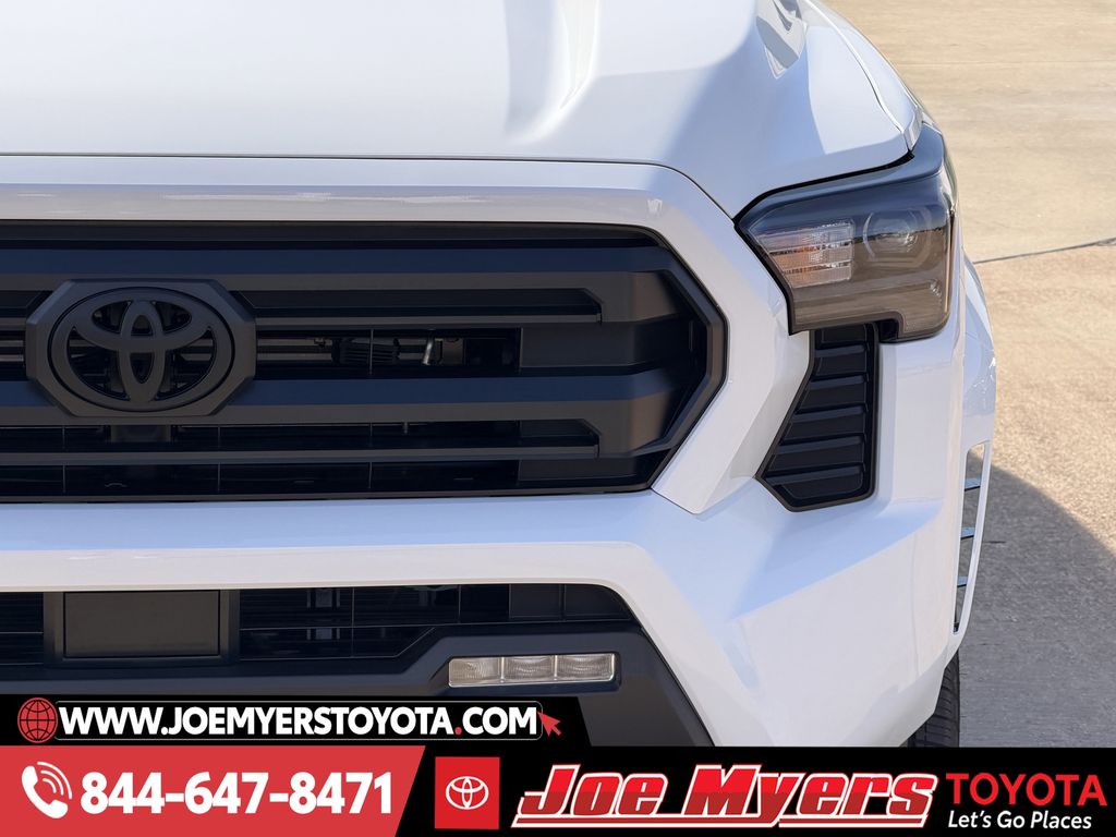 New 2026 Ice Cap Toyota SR5 image 4