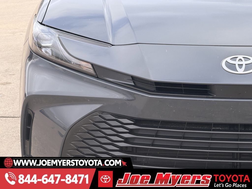 Used 2025 Underground Toyota LE image 5