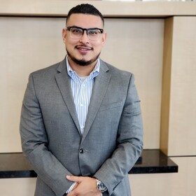 Staff member Elmer Gonzalez from ID_72ef1739bf83