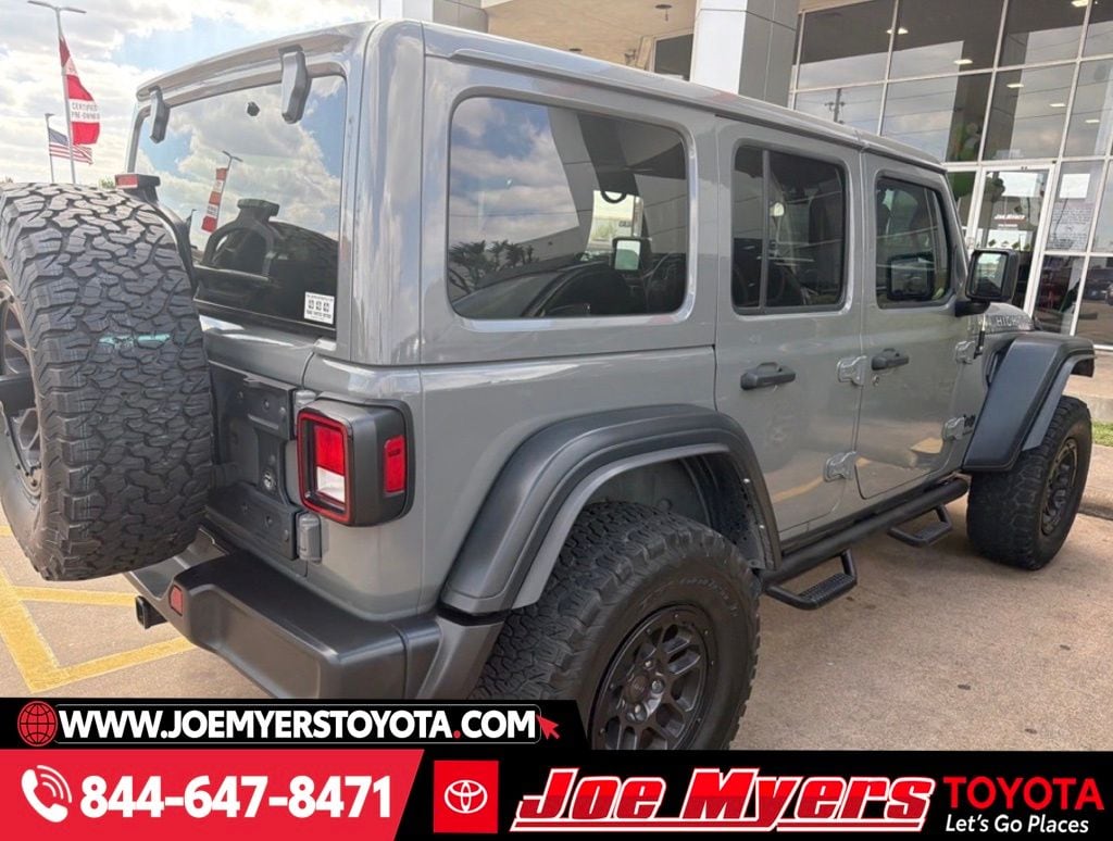Used 2023 Sting-Gray Clearcoat Jeep High Tide image 4