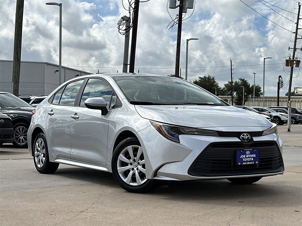 Used 2023 Toyota Corolla LE with VIN 5YFB4MDE2PP049307 for sale in Houston, TX