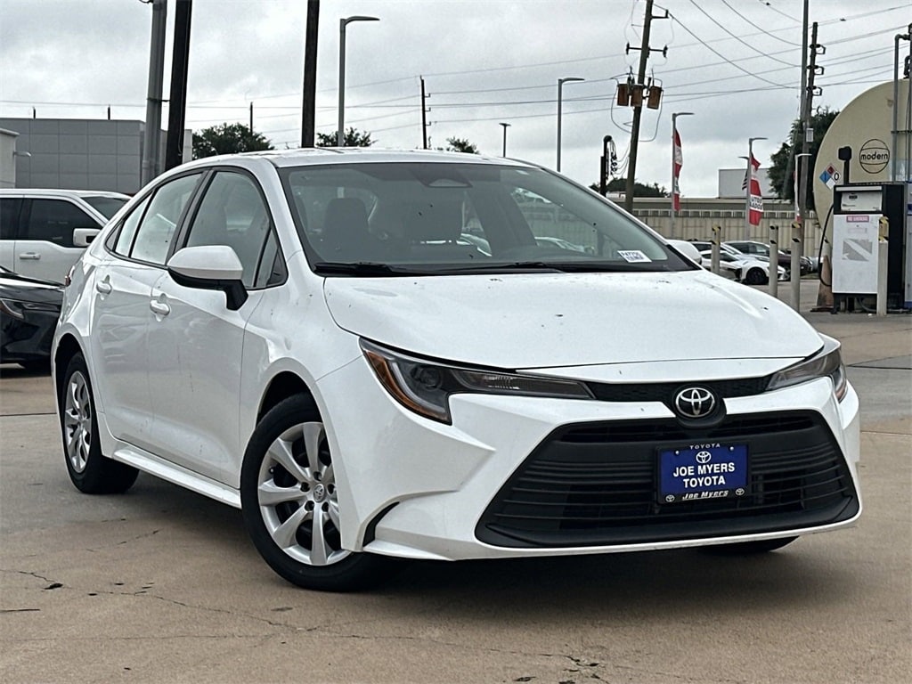 Used 2023 Toyota Corolla LE with VIN 5YFB4MDE3PP051079 for sale in Houston, TX