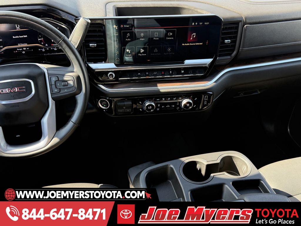 Used 2025 Summit White GMC SLT image 17