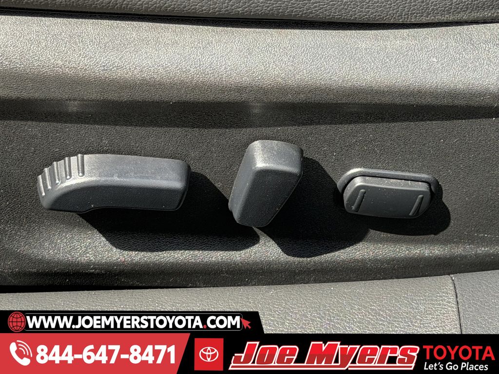 Used 2022 Storm Blue Metallic Nissan 2.5 SL image 28