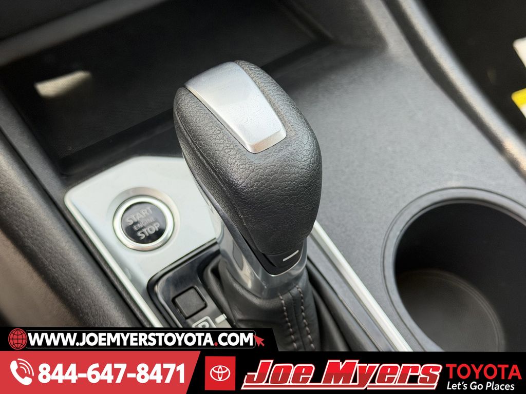 Used 2025 Gun Metallic Nissan 2.5 SV image 20