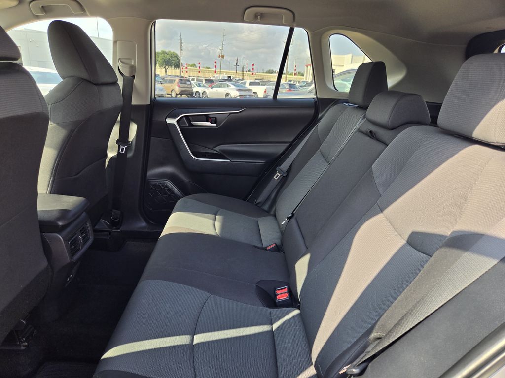 Used 2025 Silver Sky Metallic Toyota XLE image 29