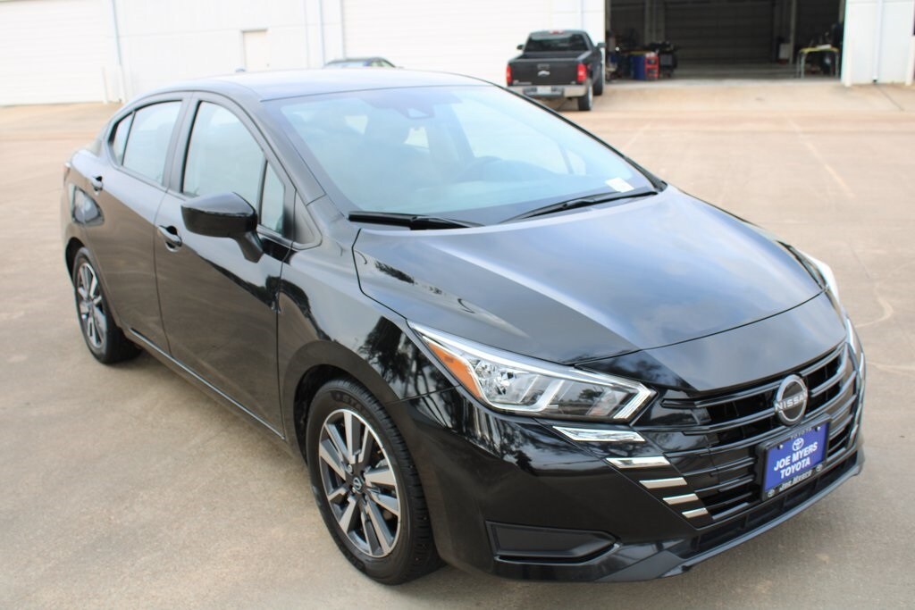 Used 2023 Nissan Versa 1.6 SV Sedan