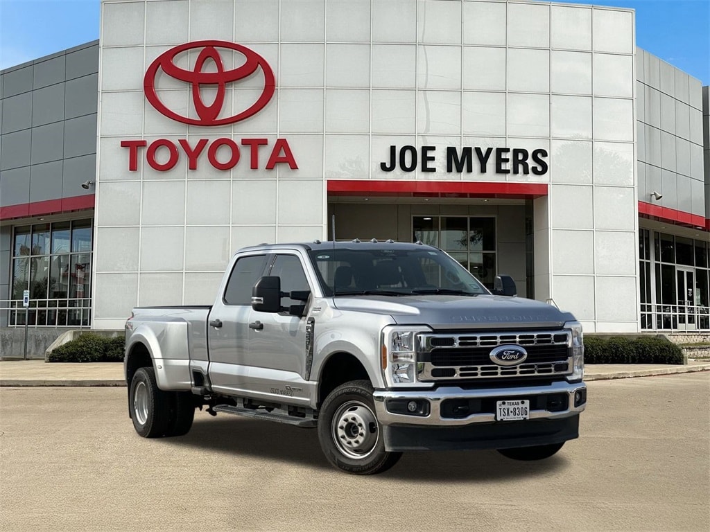 Used 2024 Ford F-350 Super Duty XLT with VIN 1FT8W3DT0REC65427 for sale in Houston, TX