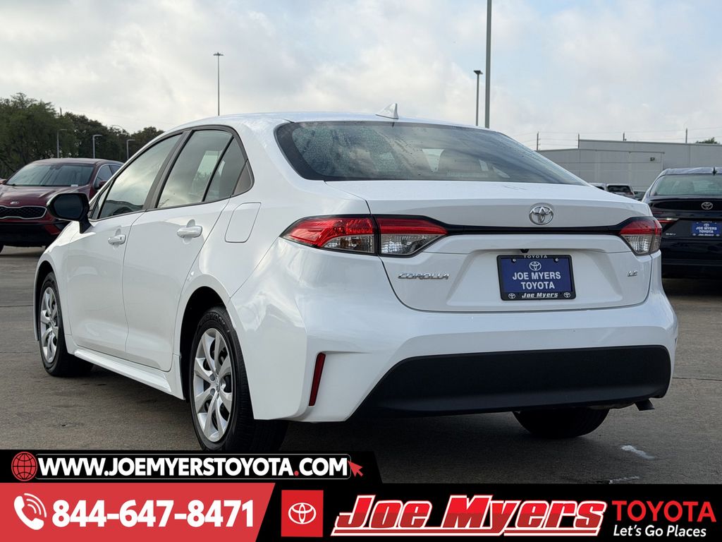 Used 2024 Ice Cap Toyota LE image 7