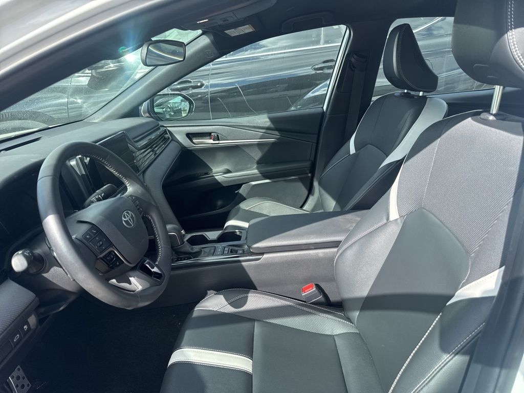Used 2025 Toyota Camry SE Sedan
