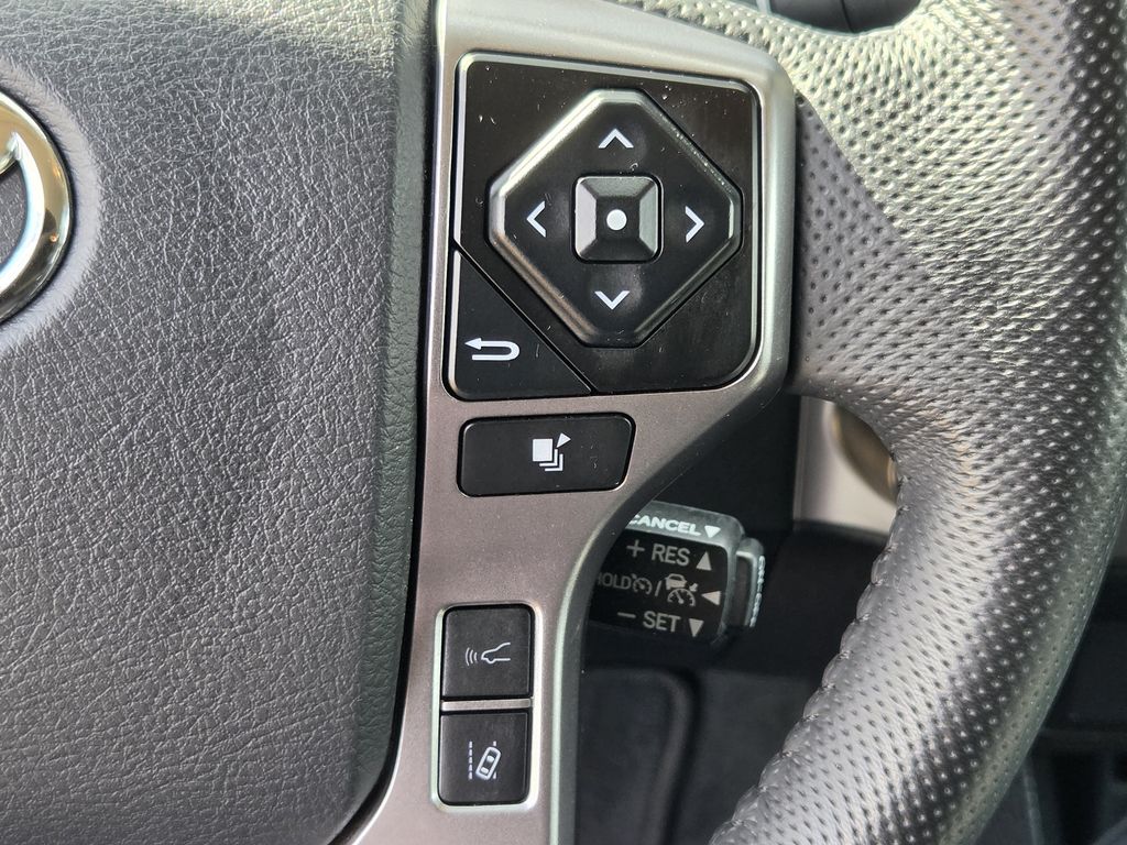 Used 2023 Ice Toyota SR5 image 22