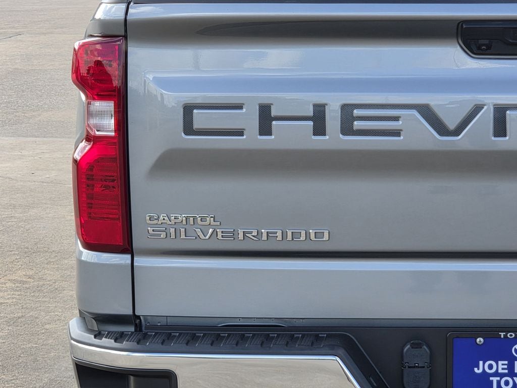 Used 2024 Sterling Gray Metallic Chevrolet LT image 10